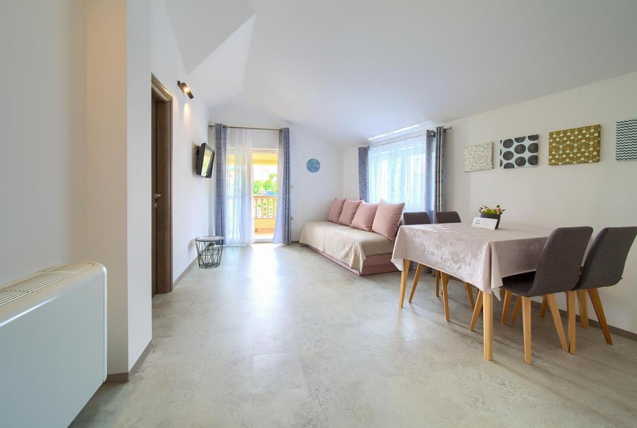Apartmani Dal มาลินสกา ภายนอก รูปภาพ