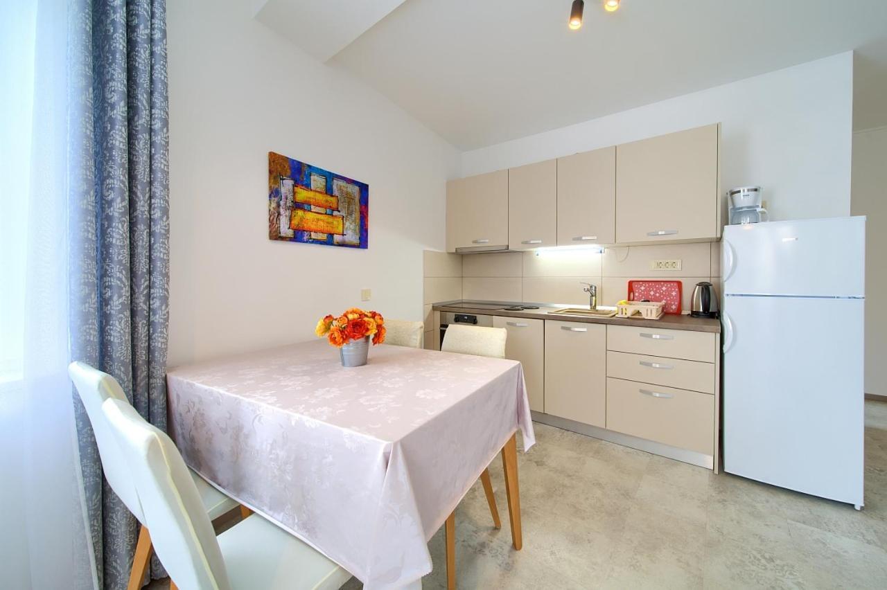 Apartmani Dal มาลินสกา ภายนอก รูปภาพ