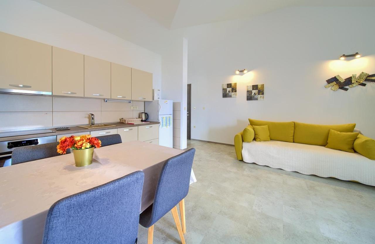 Apartmani Dal มาลินสกา ภายนอก รูปภาพ