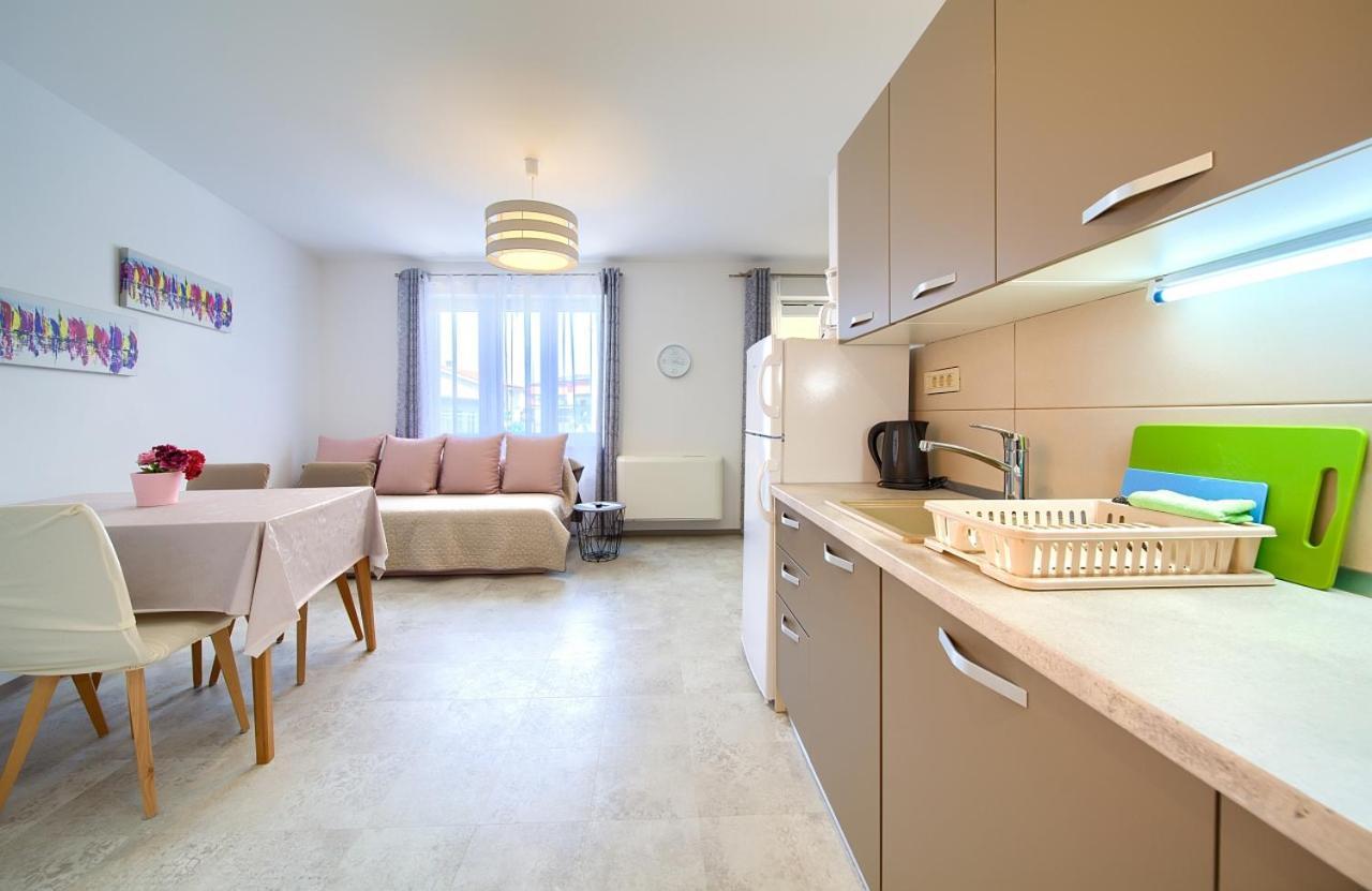 Apartmani Dal มาลินสกา ภายนอก รูปภาพ