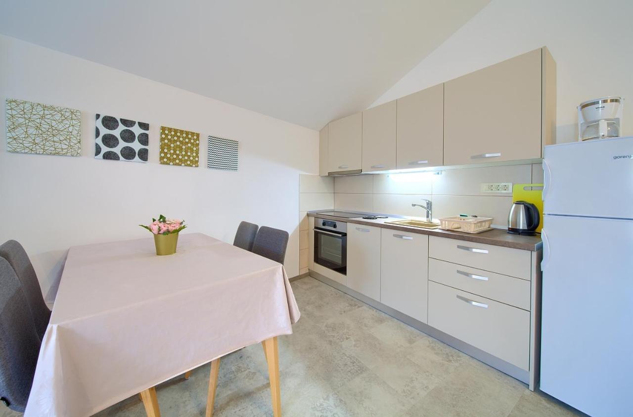 Apartmani Dal มาลินสกา ภายนอก รูปภาพ