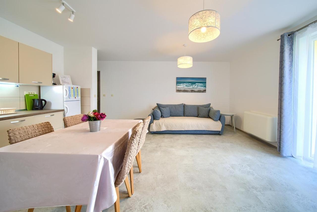 Apartmani Dal มาลินสกา ภายนอก รูปภาพ