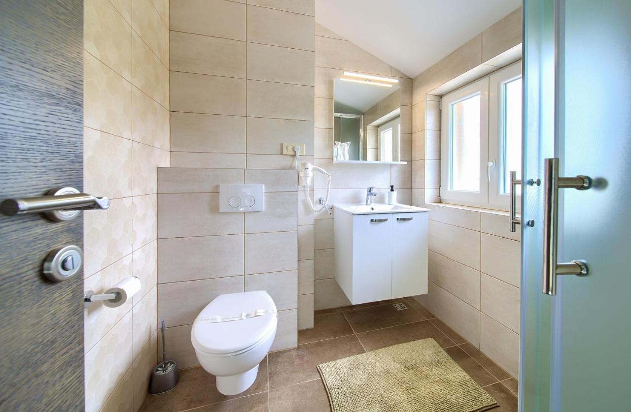 Apartmani Dal มาลินสกา ภายนอก รูปภาพ